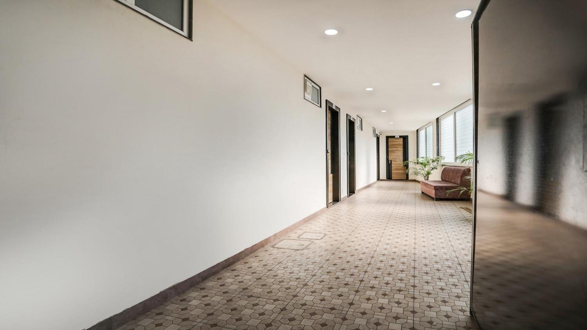 Fabhotel Mansarovar Inn Rāipur Buitenkant foto